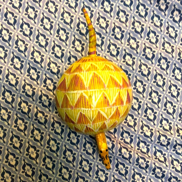 BOBBLEHEAD Armadillo! So cute $250 on Etsy - Picture 6 of 8